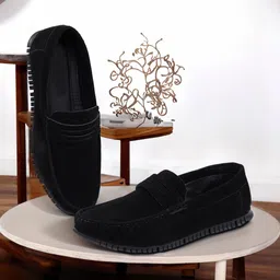 Erix Men Loafers image 5