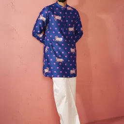 VASTRAMAY Men Ethnic Motifs Printed Regular Chanderi Silk Kurta with Trousers-image-16