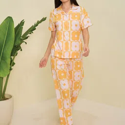 Sweet Dreams Women Floral Printed Lapel Collar Night suit-picture-25