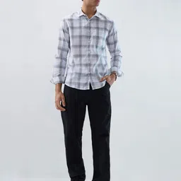 HERE&NOW Men Checked Spread Collar Casual Shirt image 5