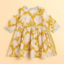 The Magic Wand Girls Floral Printed Regular Pure Cotton Kurti with Sharara & With Dupatta image 5