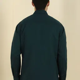 Allen Solly Men Slim Fit Solid Spread Collar Casual Shirt image 4