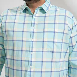 HIGHLANDER Men Comfort Slim Fit Checked Casual Shirt image 2