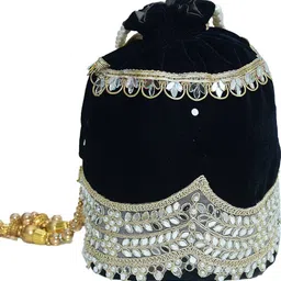 ent sb Women Black Potli image 1
