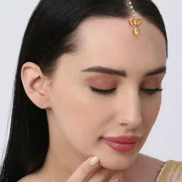 OOMPH Gold Tone Kundan & Pearls Floral Wedding Delicate Maang Tikka Pack of 3 image 5