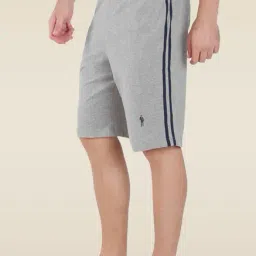 Jockey 9426 Men's Super Combed Cotton Rich Regular Fit Solid Shorts with Side Pockets image 3