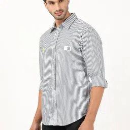 Lee Blue & White Regular Fit Striped Shirt image 3