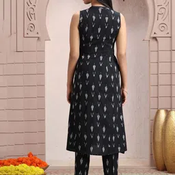 COTTON CULTURE Women Printed Regular Pure Cotton Kurta with Trousers image 3