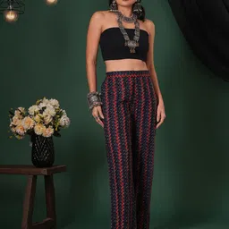 Globus Women Blue Cotton Chevron Print Mid-Rise Parallel Trousers-image-10