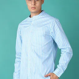 V-Mart Men Spread Collar Vertical Striped Cotton Casual Shirt-picture-23