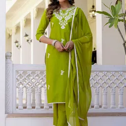 Navlik Women Embroidered Regular Thread Work Pure Cotton Kurta Set-picture-26