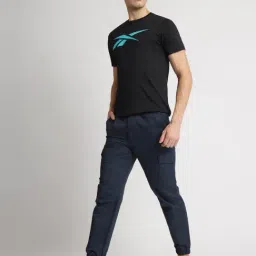 Reebok Black Regular Fit Printed Sports T-Shirt image 5