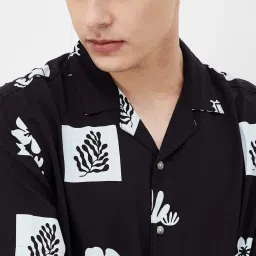 Fame Forever By Lifestyle Black Regular Fit Printed Shirt image 5