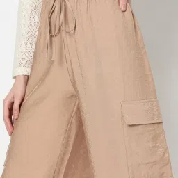 Vero Moda Beige Relaxed Fit High Rise Cargos image 5