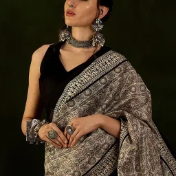 Saree Mall Beige Printed Sarees With Unstitched Blouse image 5
