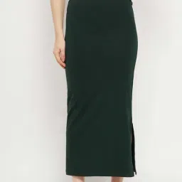 Secrets By ZeroKaata Green Plain Saree Shapewear-picture-25