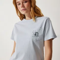 Happiness istanbul Women Round Neck Printed Pocket T-shirt-image-37