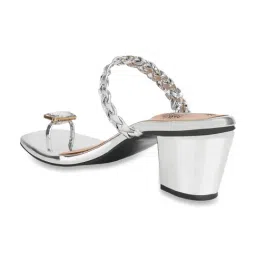 Shoetopia Women's Silver Toe Ring Sandals image 5