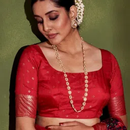 Saree Mall Navy Floral Print Saree With Unstitched Blouse image 5