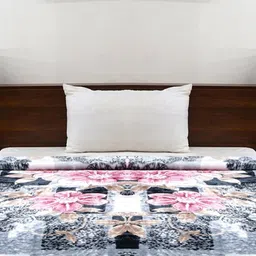 Signature Black & White Floral Heavy Winter 550 GSM Single Bed Blanket image 2
