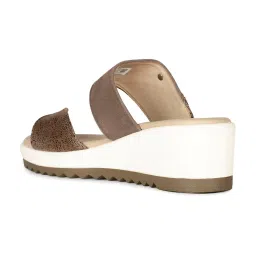 Hush Puppies by Bata Women's SCARLET NEW Brown Toe Ring Wedges image 5