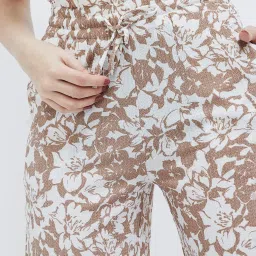 Ginger by Lifestyle Beige Printed Flared Pants image 5