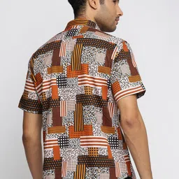 SHOWOFFFF Men Smart Slim Fit Printed Casual Shirt image 5