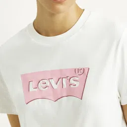 Levi's White Cotton Relaxed Fit Logo Printed T-Shirt image 5