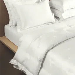 Sansaar White Cotton 210 TC Double Bedsheet & Comforter with 2 Pillow Covers image 2