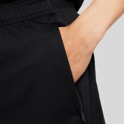 Nike Black Regular Fit Sports Shorts image 4