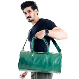 Man Arden Green Medium Leather Duffle Bag image 3