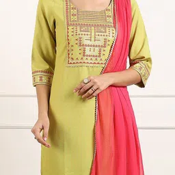 dummy shape Ekta Textiles Floral Yoke Design Round Neck Gota Straight Kurta & Trouser With Dupatta image 5