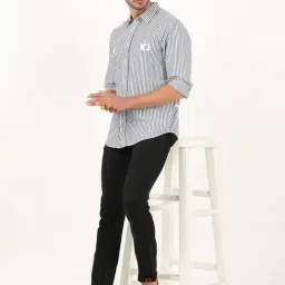 Lee Blue & White Regular Fit Striped Shirt image 5