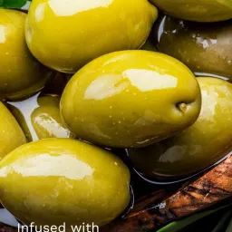 PILGRIM Matte Me Up Liquid Lipstick 03 Bossy Brown - 3 ml image 5