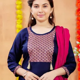 Aarika Girls Navy Printed Kurti image 5