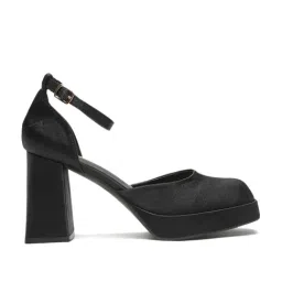 Flat N Heels Women's Black Ankle Strap Sandals image 3