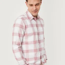 max Men Gingham Checks Checked Casual Shirt image 3