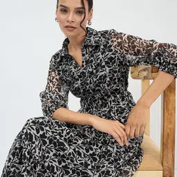 FEMMELLA Women Floral Printed Puff Sleeve Fit and Flare Maxi Dress-image-9