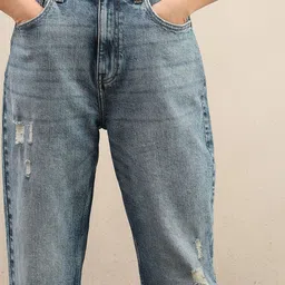 Vero Moda Women High-Rise Low Distress Light Fade Stretchable Jeans image 2