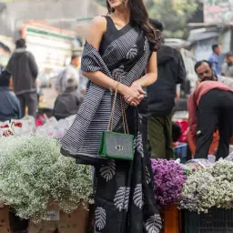 Saree Mall Black Silk Self Saree with Blouse Piece-picture-17