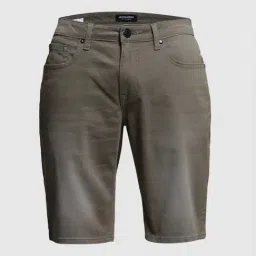 Jack & Jones Green Cotton Regular fit Solid Shorts image 5