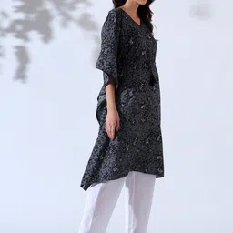 House of Kaftan Women Floral Printed Regular Kurta with Trousers image 3