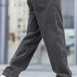 COMFITS Men Classic Relaxed Fit Mid-Rise Light Fade Stretchable Jeans image 4