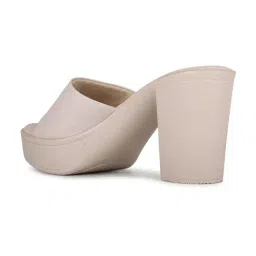 Inc.5 Women's Cream Casual Sandals image 5