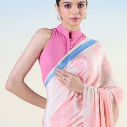navyasa by liva Pink Printed Saree With Unstitched Blouse image 5