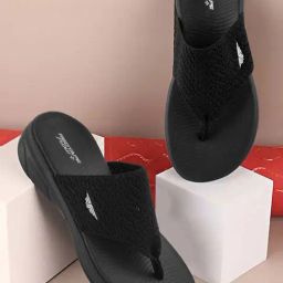 Red Tape Women's Black Flip Flops-picture-2