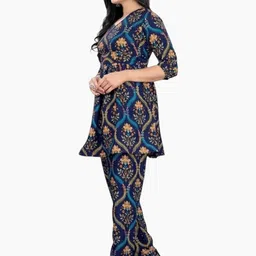 KANUDA Women Black Poly Crepe Kurta Sets-picture-16