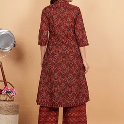 KALINI Floral Printed V-Neck Pure Cotton Angrakha Kurta With Palazzos & Dupatta image 5
