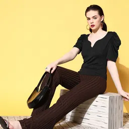 Berrylush Black Solid Sweetheart Neck Puff Sleeves Top image 5