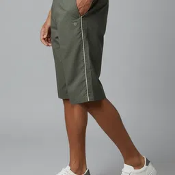 SANDPIPER Men Cotton Mid-Rise Relaxed Fit Shorts image 5